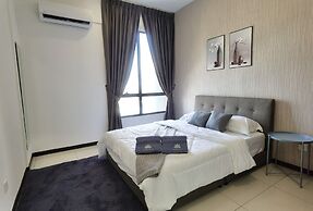 Luminari Suite by Homez Suite
