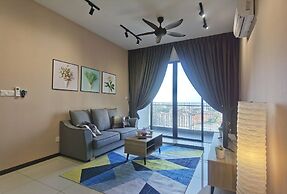 Luminari Suite by Homez Suite