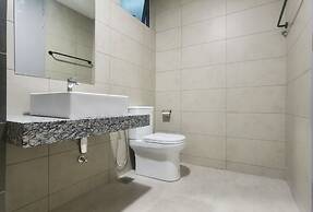 Luminari Suite by Homez Suite
