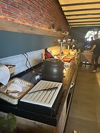 Pure Blanche Hotel