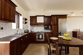 Kahlua Bay Apartments