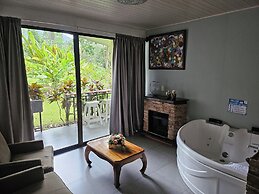 Yellow Tree Suites
