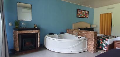 Yellow Tree Suites
