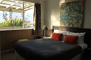 Lakes Edge Holiday Park