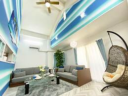 Chatan Tall House