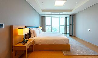 LCT Residence
