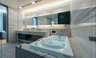 LCT Residence