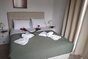 Central Hotel