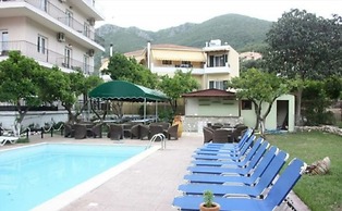 Central Hotel