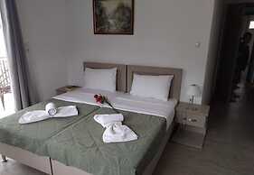 Central Hotel