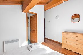 Chalet Oliver by Skinetworks