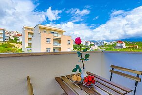 Spacious studio with balcony, close to the Znjan beach