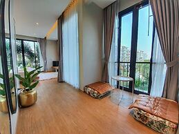 Platinum Hotel