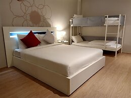 Platinum Hotel