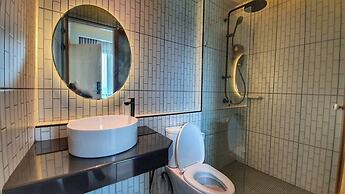 Platinum Hotel