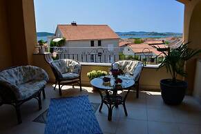 Luxury Apartments Iva