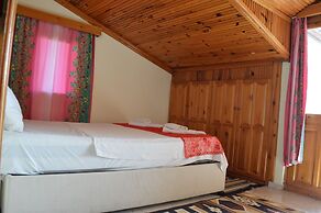Erasmus Apart Hotel