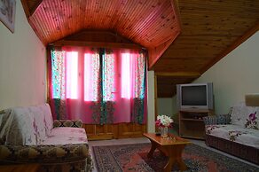 Erasmus Apart Hotel