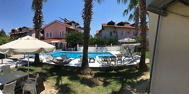 Erasmus Apart Hotel