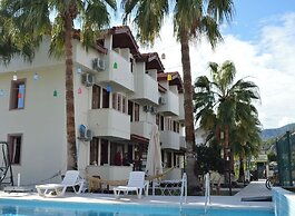 Erasmus Apart Hotel