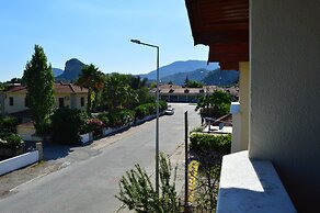 Erasmus Apart Hotel