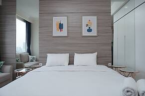 Cozy and Tranquil Studio Menteng Park Apartment