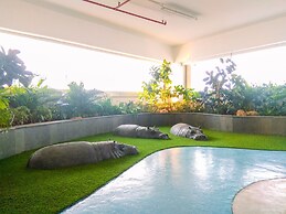 Modern and Spacious Studio Grand Kamala Lagoon Apartment