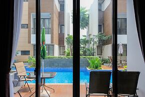 Pool View 3BR Apartment at Asatti BSD City