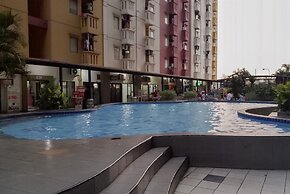 Strategic Studio Apartment at Casablanca East
