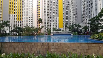 Comfy 2BR Apartment @ Springlake Summarecon