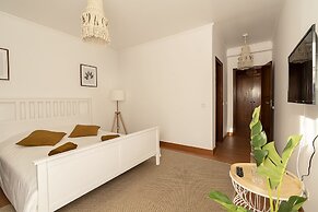 Ericeira Paradise House & Suites