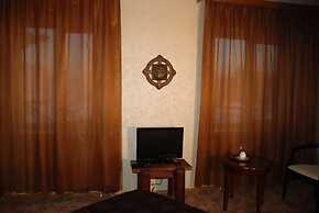 Noen Hotel