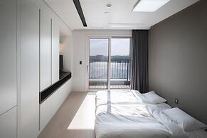 Sunrise Hotel