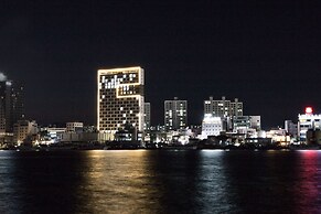 Sunrise Hotel