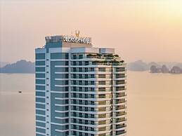 DeLaSea Ha Long Hotel