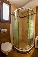 Irini Hotel