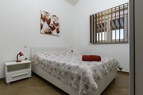 Comfort apartments with pool in Medulin