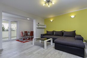 Comfort apartments with pool in Medulin
