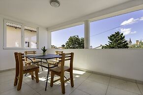 Comfort apartments with pool in Medulin