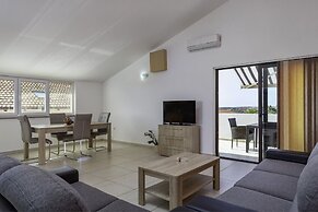 Comfort apartments with pool in Medulin