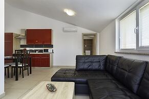 Comfort apartments with pool in Medulin