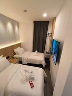 Red's Hotel
