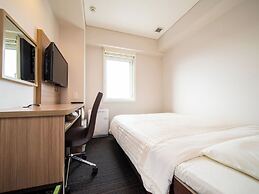 Super Hotel Totsuka Station East