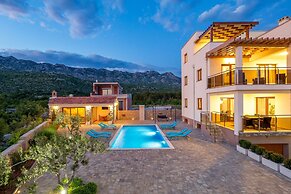 Villa Grandioza