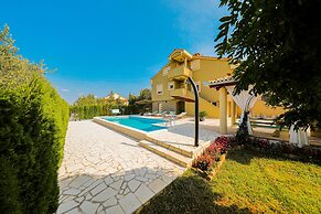 Villa Marigold