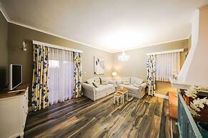 Villa Marigold