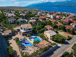 Zlatni Dvori