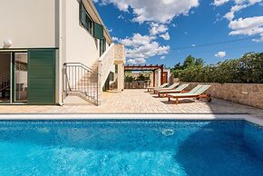 Villa Ivo