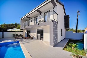 Villa Lily