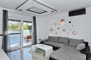 Villa Lily
